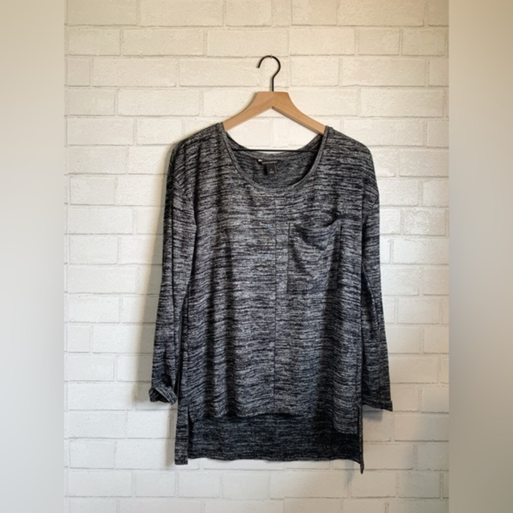 Banana Republic Oversized Black and Gray Long Sleeve Stretch Slub Knit Top